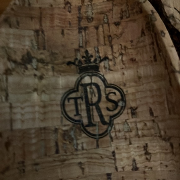 Perfect for spring and summer!! Amazing rose gold color! - Picture 3 of 4